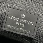 Louis Vuitton Taigarama Messenger Bag Black 29cm M30746 - Image 10