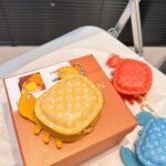 Louis Vuitton Crab Bag Hanging Accessories Yellow M01932 - Image 2