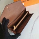 Perfect Match: Louis Vuitton Artsy MM Monogram 41cm X Louis Vuitton Sarah Wallet Monogram 19cm - Image 9