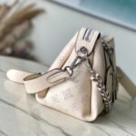 Louis Vuitton Hand It All PM Cream Beige 29Cm - Image 3