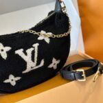 Louis Vuitton Over The Moon Bag Monogram Giant Teddy Fleece Black 28cm - Image 5