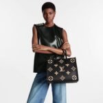 Louis Vuitton Onthego MM Bicolor Monogram Black Beige M45495 35cm - Image 6