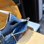 Louis Vuitton New LV Remix CarryAll 28cm M46855 - Image 3