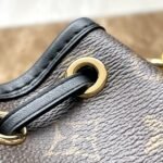 Louis Vuitton Canoé 20.5cm M83480 - Image 4