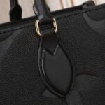 Perfect Match: Louis Vuitton Onthego MM 35cm X Louis Vuitton Metis Compact Wallet 15cm - Image 4