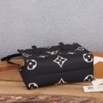 Louis Vuitton Onthego PM 25cm M45659 - Image 4