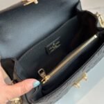 Louis Vuitton Pochette Métis East West Black 21cm M46595 - Image 7