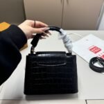 Louis Vuitton Capucines Alligator Black 20cm N92173 - Image 6