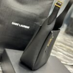 Saint Laurent Le 5 À 7 Supple Large Black 30cm 753837AAAUQ1000 - Image 5