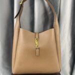 Saint Laurent Le 5 À 7 Supple Large Beige 27cm - Image 4