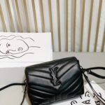 Saint Laurent Toy Loulou Black 20Cm 678401DV7081000 - Image 3